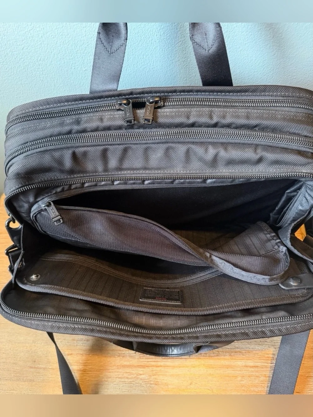 TUMI Alpha Expandable Organizer w/T-Pass 26161 DH 💼 ✈️